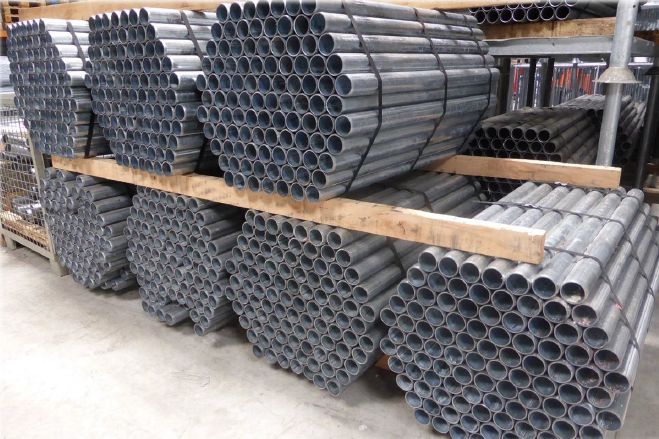 4 CHANDELLES  MANURACK